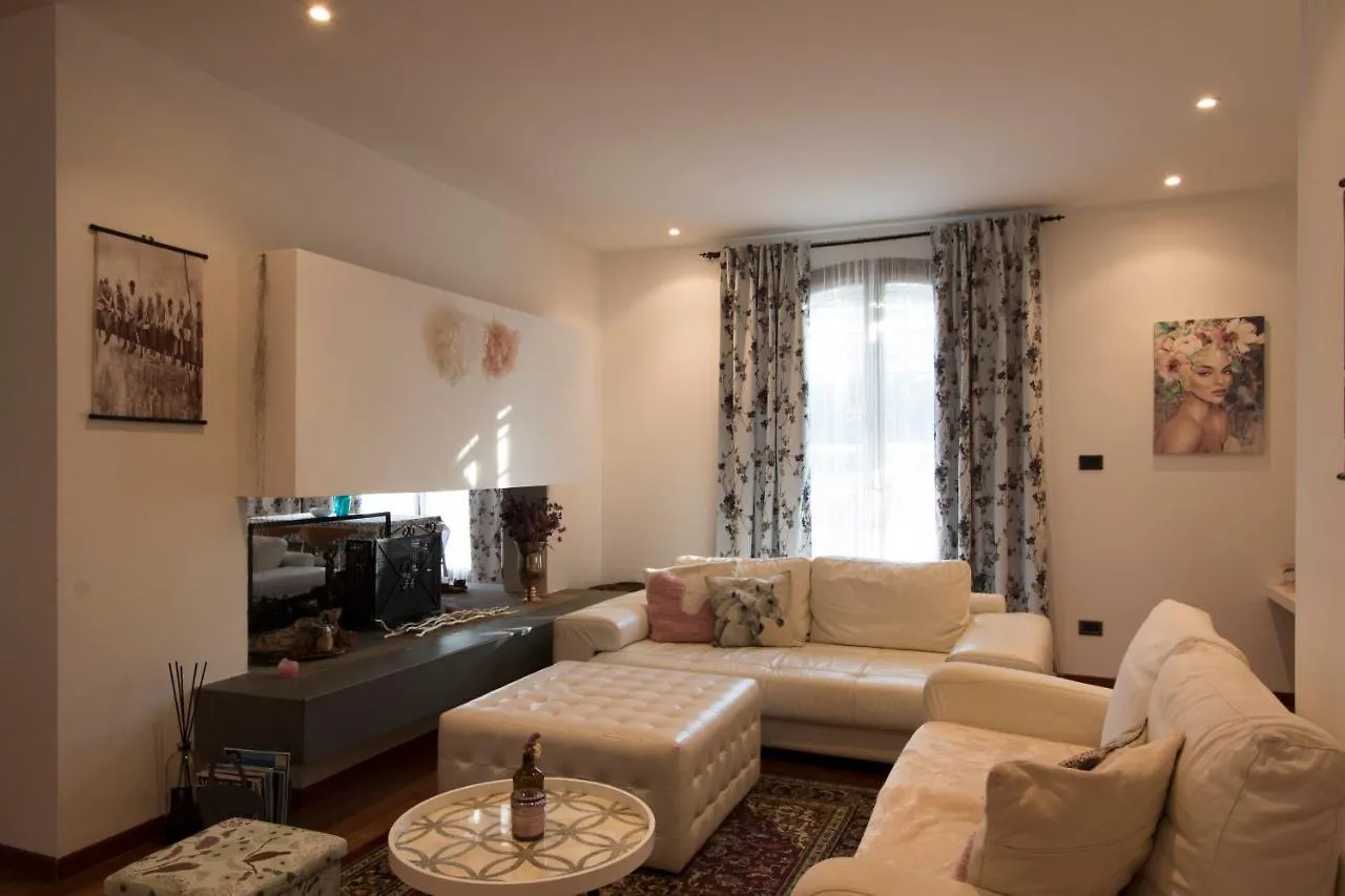 Bed and Breakfast Ca'stello23 Sala Bolognese 0*,  Italien